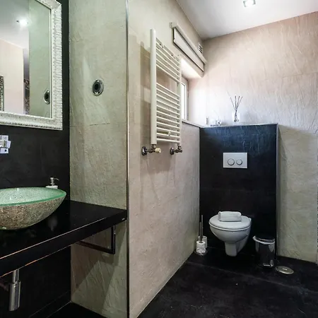 빌라 Host Wise - Luxurious House With Private Salt Pool 페하구도