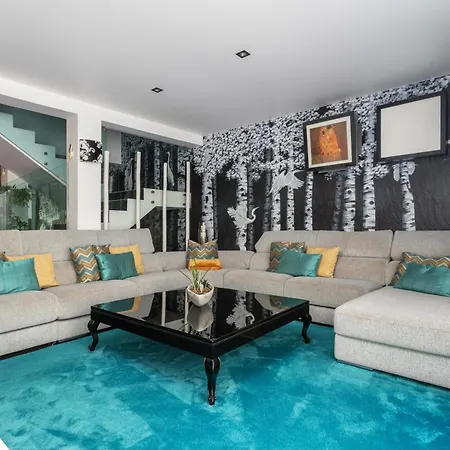 Host Wise - Luxurious House With Private Salt Pool 빌라 페하구도