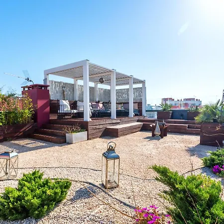 Villa Host Wise - Luxurious House With Private Salt Pool *