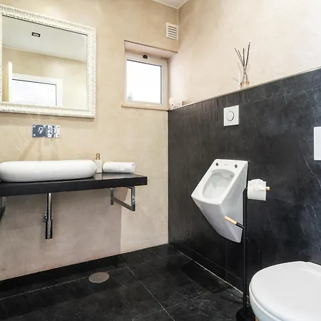 Villa Host Wise - Luxurious House With Private Salt Pool Ferragudo (Faro)